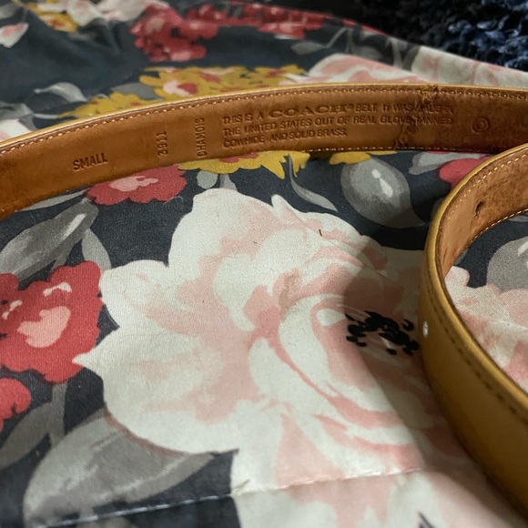 COACH leather belt - Picture 6 of 6